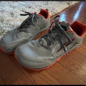 Altra lone peak 5 mens 12